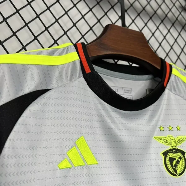 Kit de Uniforme Infantil do Benfica III 2024-2025