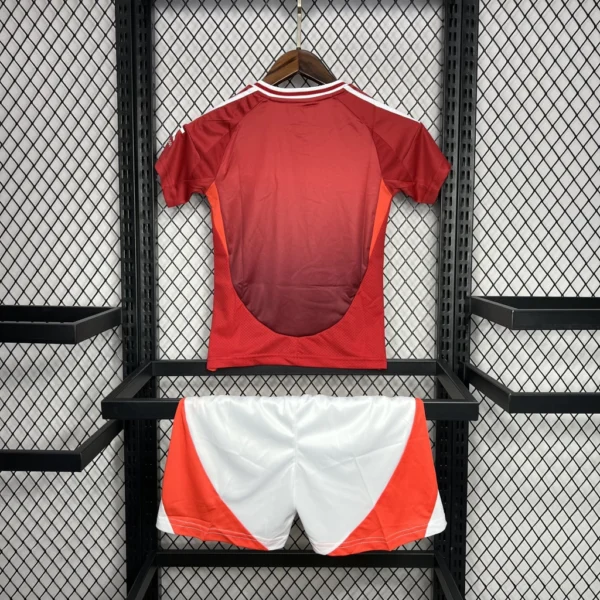 Kit de Uniforme Infantil do Manchester United I 2024-2025