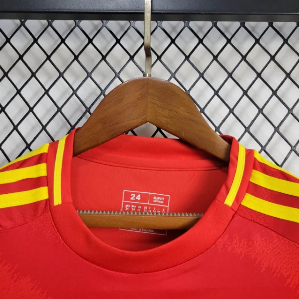 Kit de Uniforme Infantil da Espanha I 2024-2025