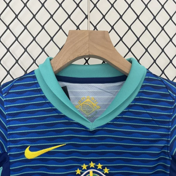 Kit de Uniforme Infantil do Brasil II 2024-2025