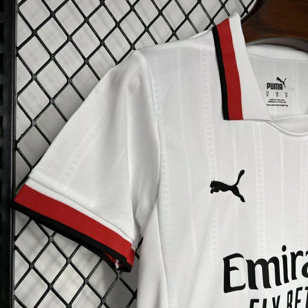 Kit de Uniforme Infantil do Milan II 2024-2025 Kit de Uniforme Infantil do Milan II 2024-2025