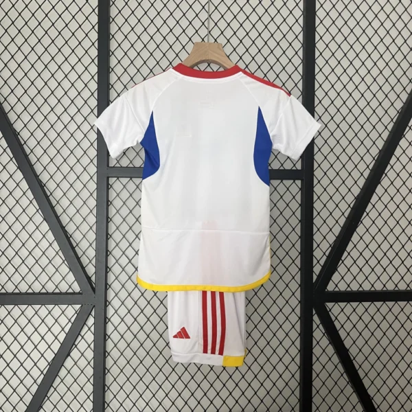 Kit de Uniforme Infantil da Venezuela II 2024-2025