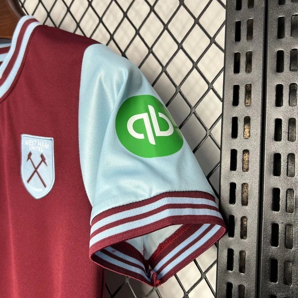 Kit de Uniforme Infantil do West-Ham I 2024-2025 Kit de Uniforme Infantil do West-Ham I 2024-2025