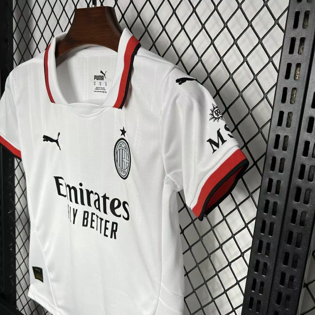 Kit de Uniforme Infantil do Milan II 2024-2025 Kit de Uniforme Infantil do Milan II 2024-2025