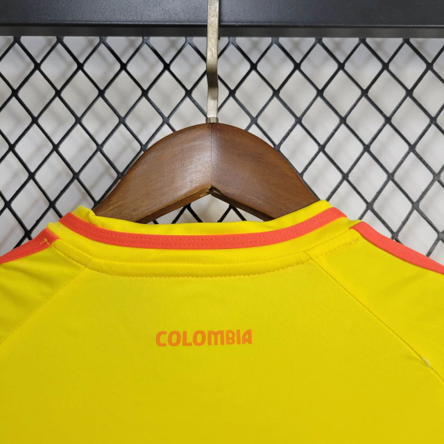Kit de Uniforme Infantil da Colômbia I 2024-2025 Kit de Uniforme Infantil da Colômbia I 2024-2025