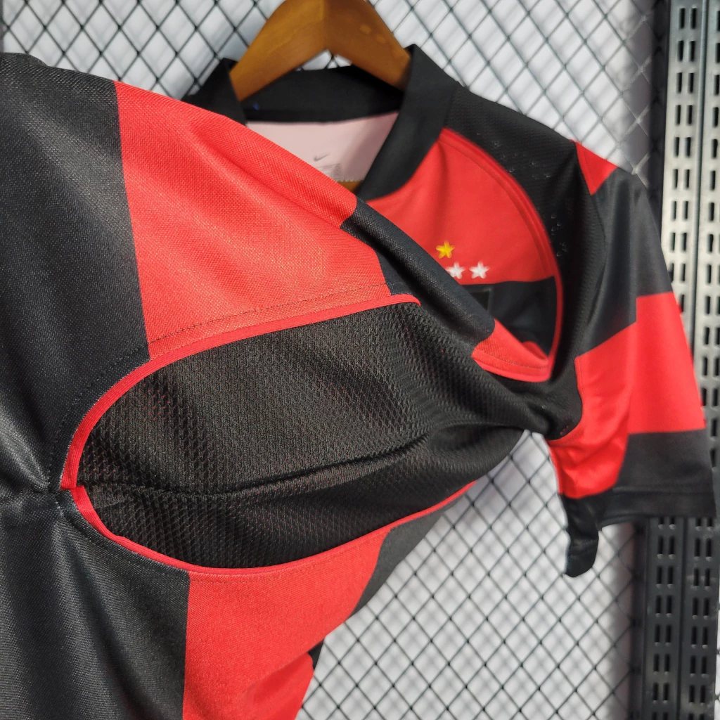 Camisa do Flamengo Retrô 2003-2004 Camisa do Flamengo Retrô 2003-2004