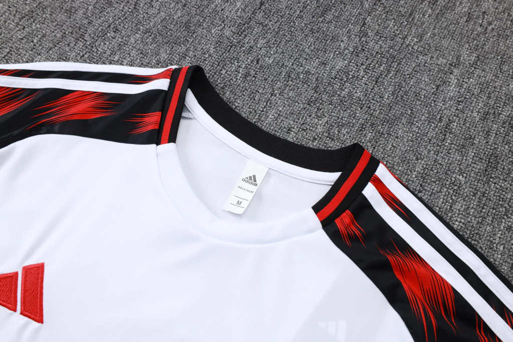 Conjunto Camisa e Short Branco do Flamengo 2025-2026 Conjunto Camisa e Short Branco do Flamengo 2025-2026