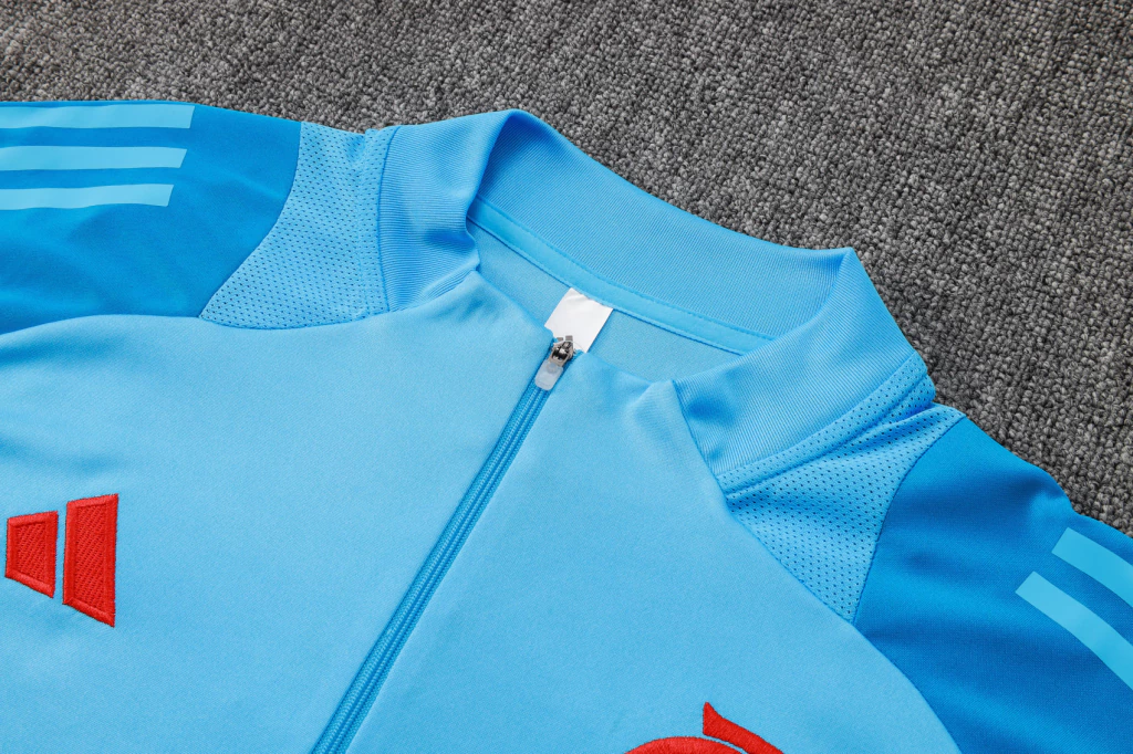 Conjunto Blusa Meio Zíper e Calça Azul Claro do Flamengo 2025-2026 Conjunto Blusa Meio Zíper e Calça Azul Claro do Flamengo 2025-2026